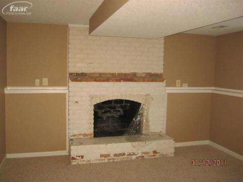 5523 Colony Road Grand Blanc, MI 48439 - Photo 6 of 10 20166220-5.JPG