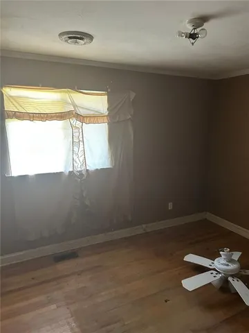 en empty room with window