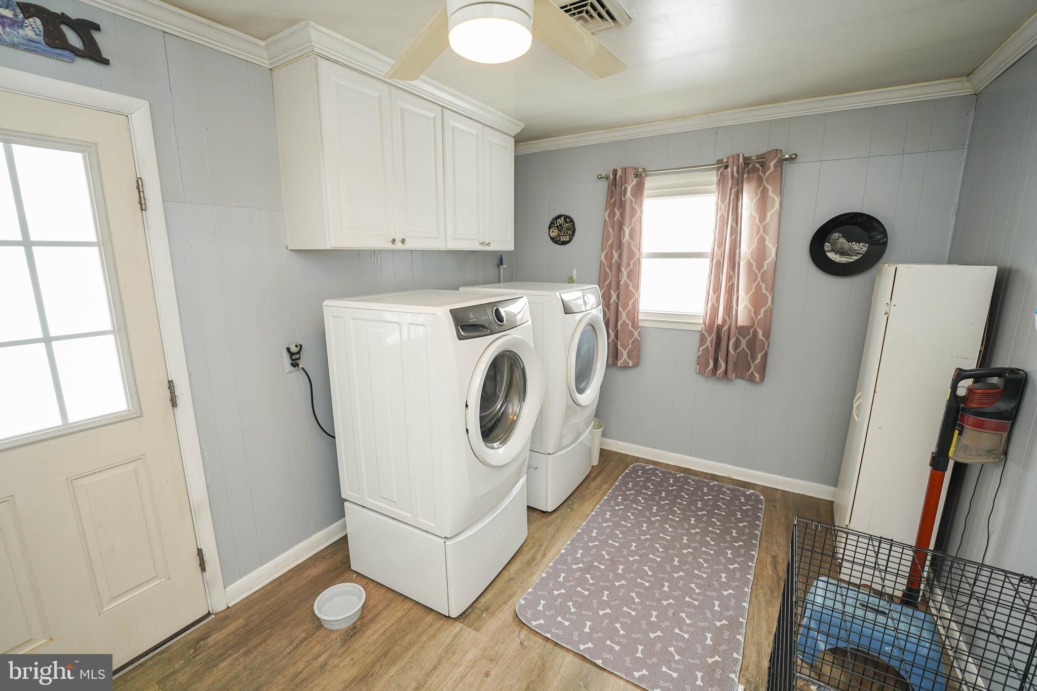 5627 Galestown Reliance Road Rhodesdale, MD 21659 - Photo 21 of 48 a utility room with dryer and washer