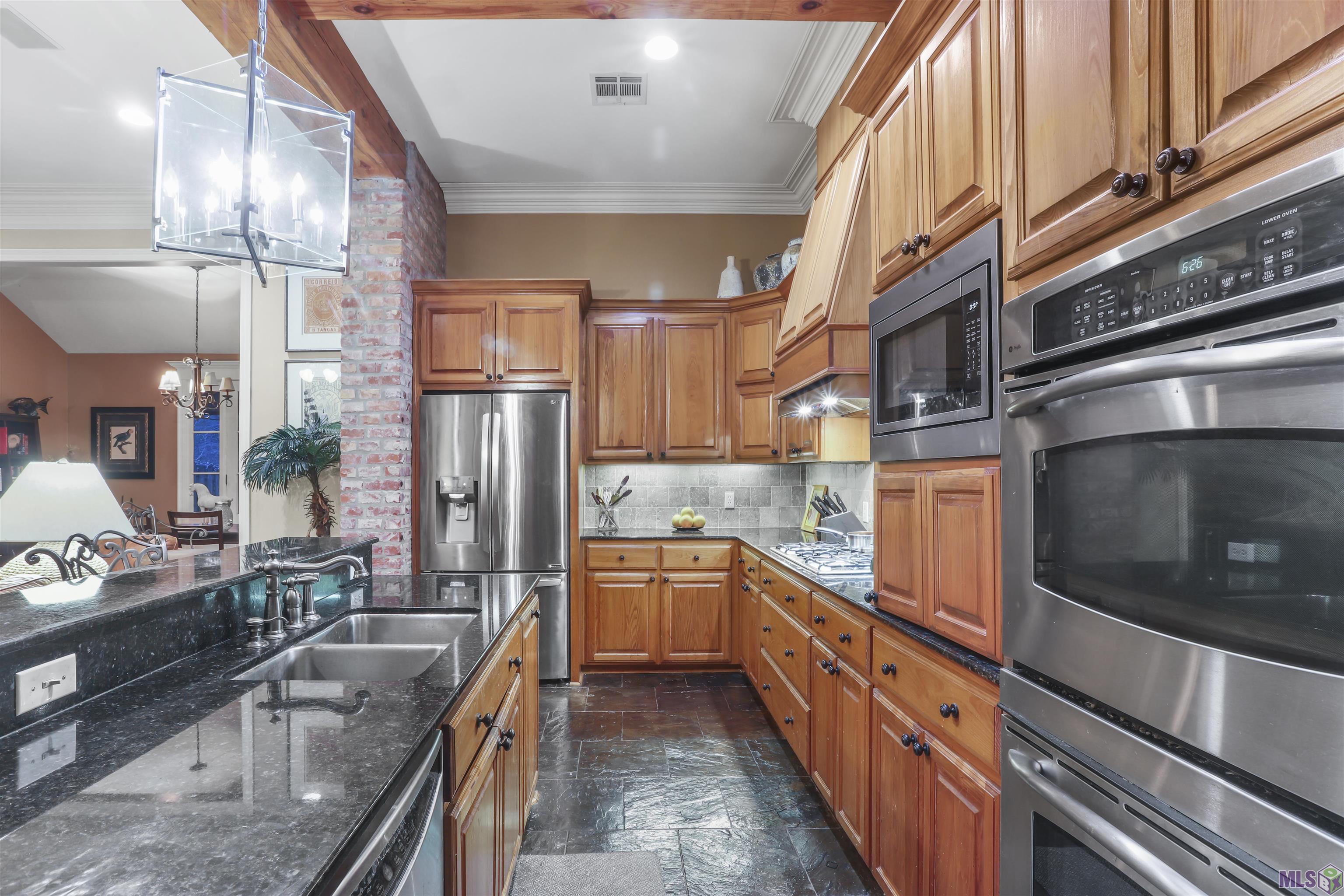 2943 Rue D Orleans Baton Rouge, LA 70810 - Photo 12 of 14