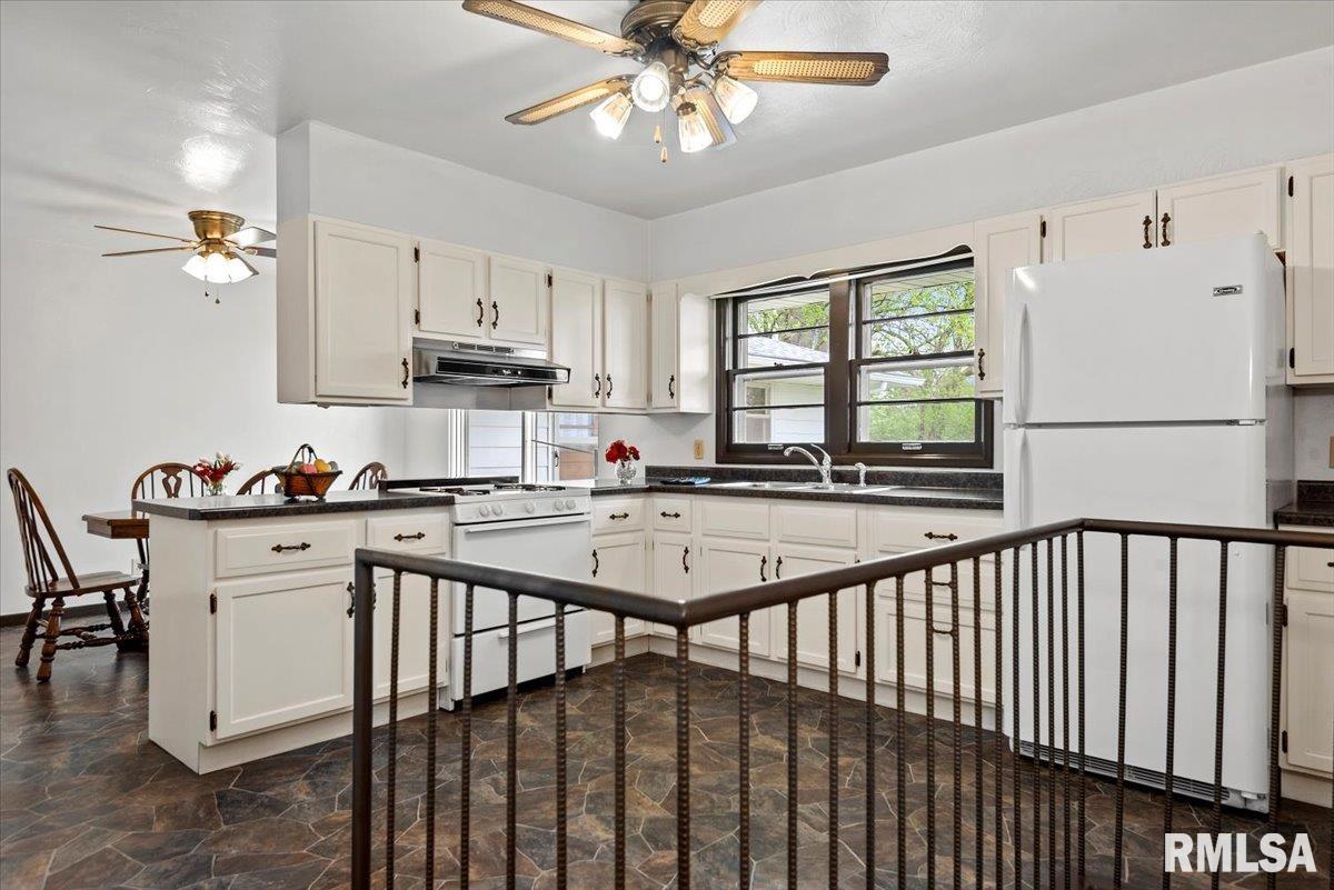 600 South Gatton Street Virginia, IL 62691 - Photo 12 of 45 Gallery Image 12