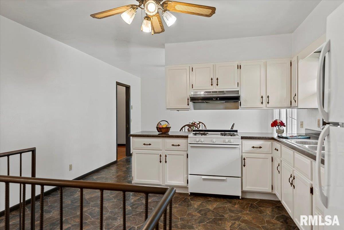 600 South Gatton Street Virginia, IL 62691 - Photo 13 of 45 Gallery Image 13