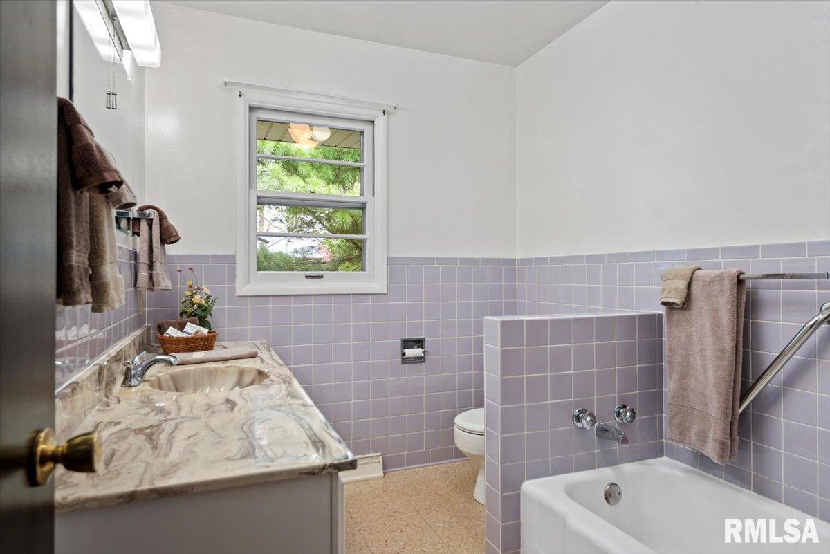 600 South Gatton Street Virginia, IL 62691 - Photo 16 of 45 Gallery Image 16
