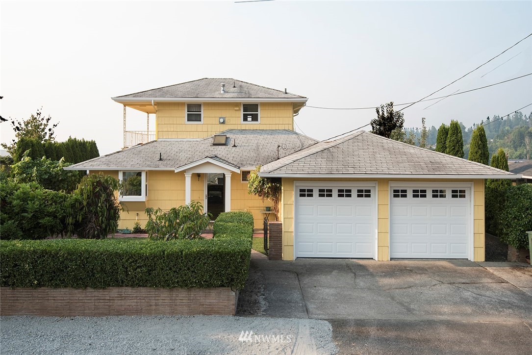 1029 Bell Street Edmonds, WA 98020 - Photo 1 of 16 Gallery Image 1