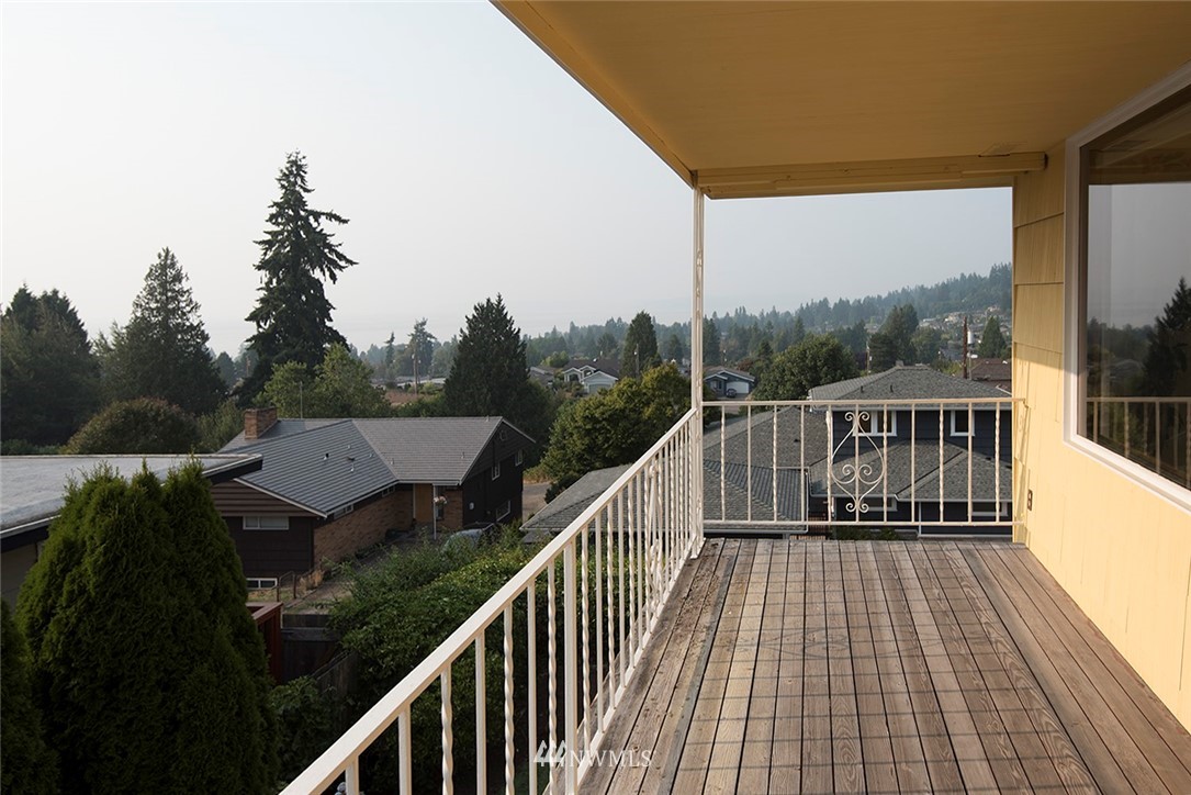 1029 Bell Street Edmonds, WA 98020 - Photo 13 of 16 Gallery Image 13