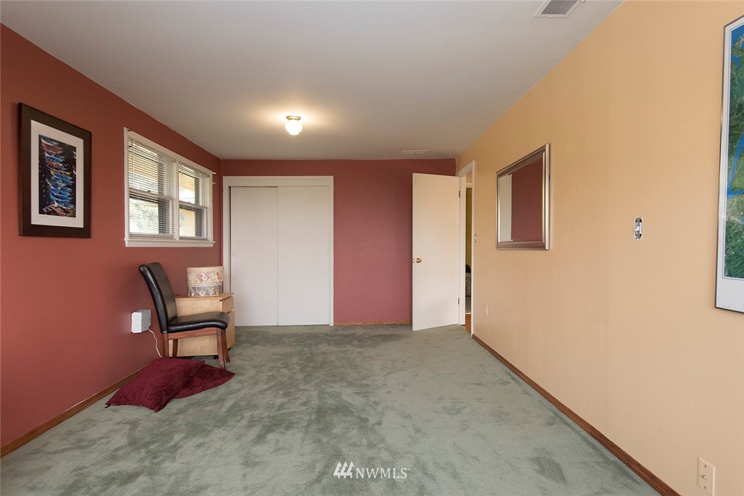 1029 Bell Street Edmonds, WA 98020 - Photo 6 of 16 Gallery Image 6