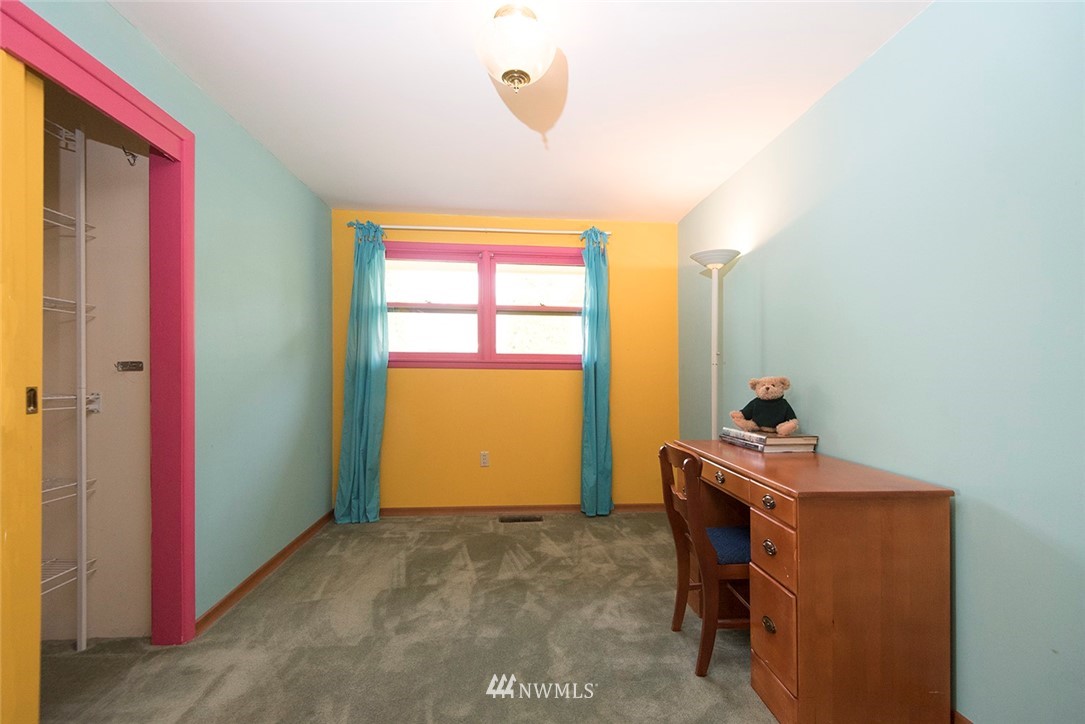 1029 Bell Street Edmonds, WA 98020 - Photo 7 of 16 Gallery Image 7