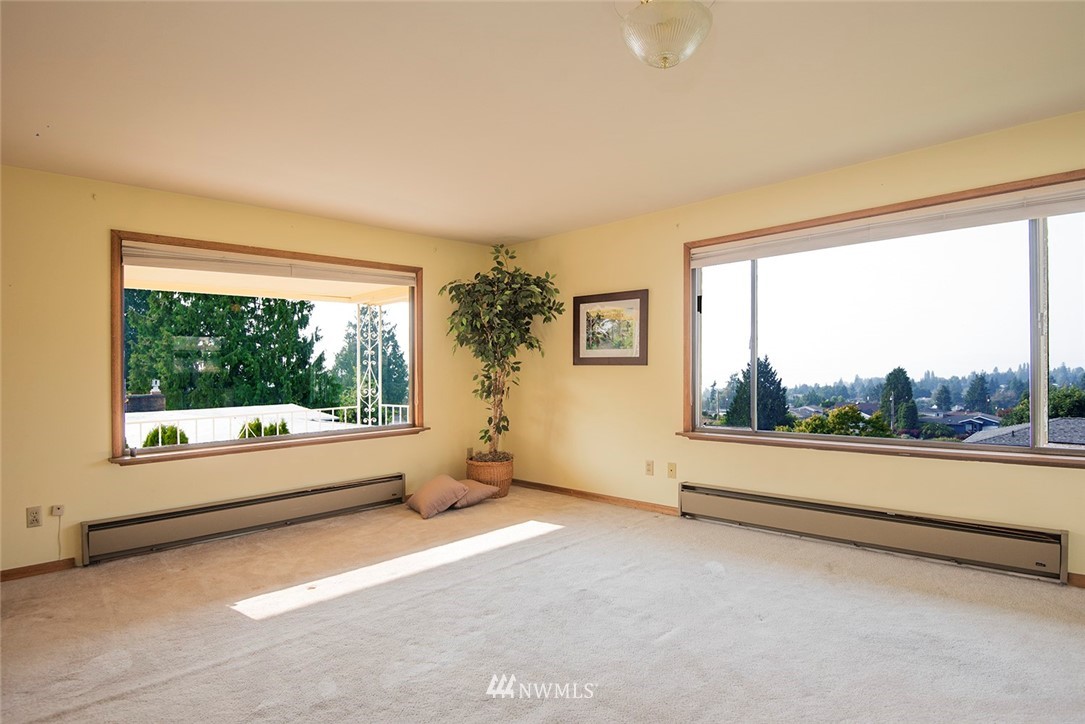 1029 Bell Street Edmonds, WA 98020 - Photo 9 of 16 Gallery Image 9