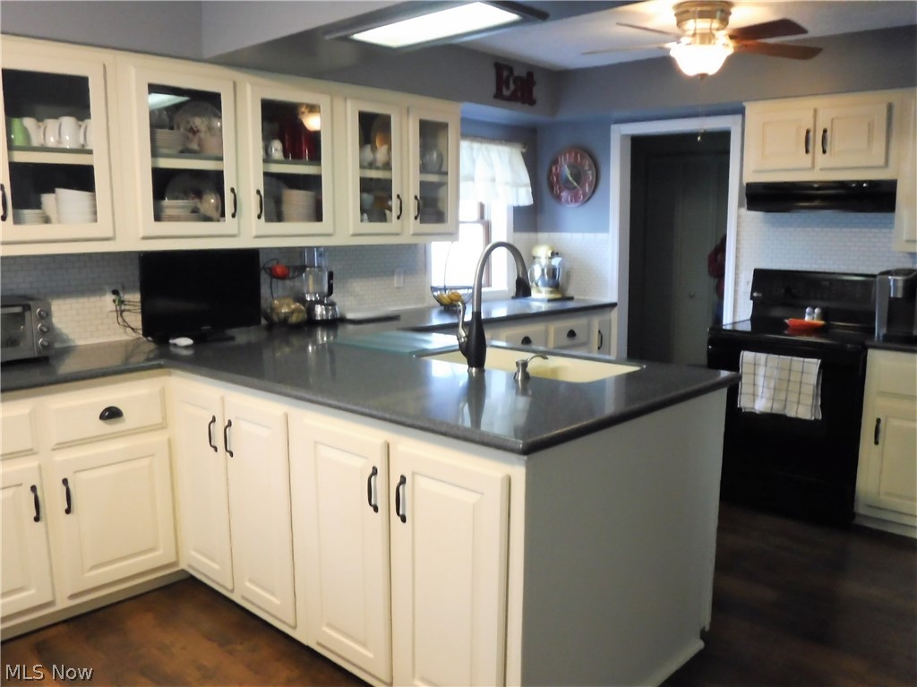 16074 Shedd Road Middlefield, OH 44062 - Photo 9 of 35