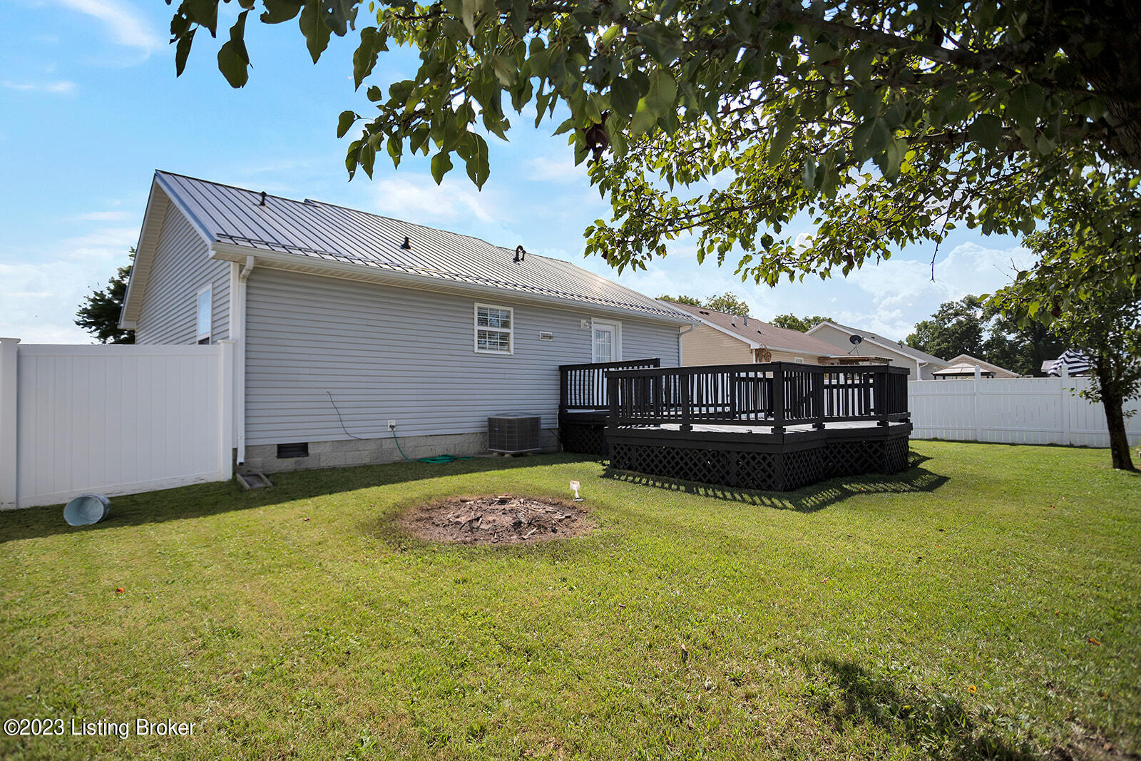 185 Dustin Way Shepherdsville, KY 40165 - Photo 13 of 15 IMG_9136_websize