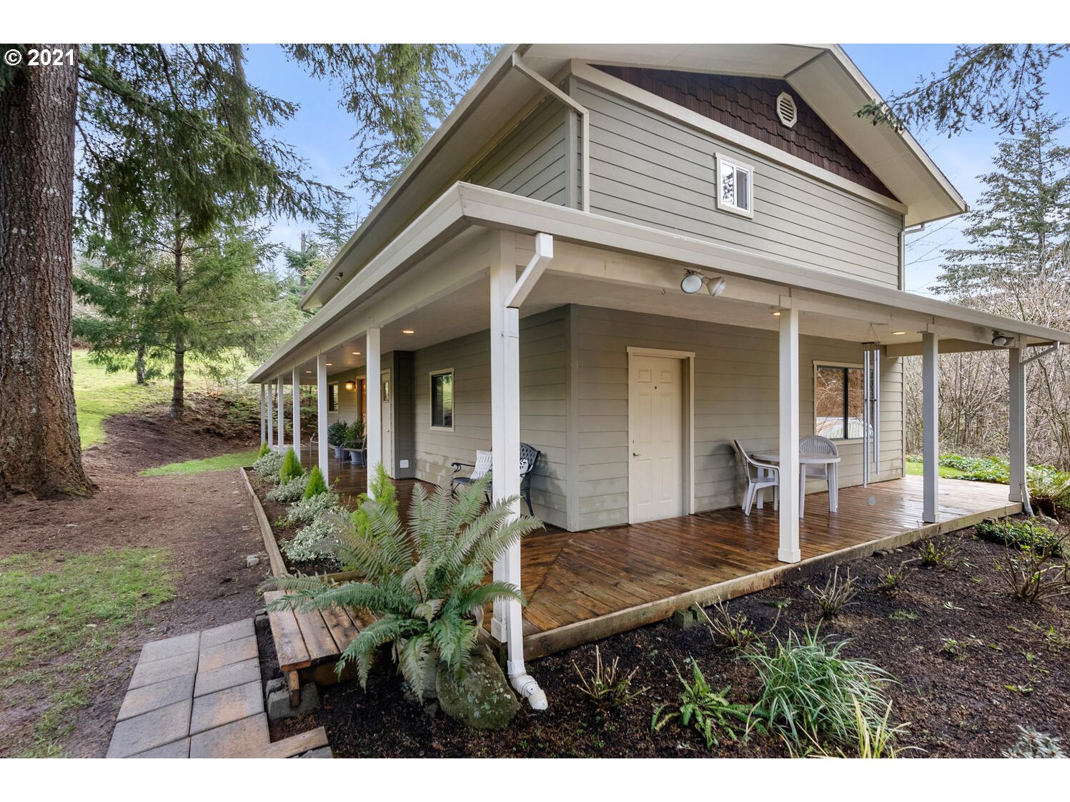 36792 Southwest Laurelwood Road Hillsboro, OR 97123 - Photo 22 of 32 Gallery Image 22