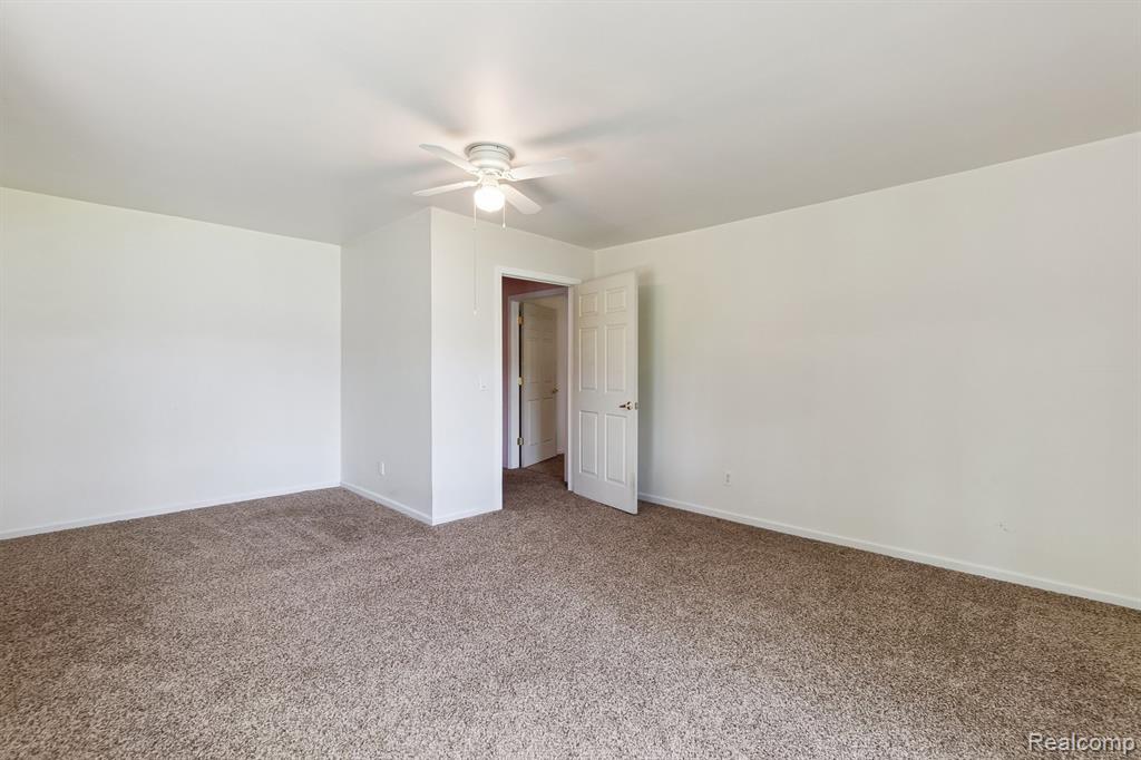3990 South Sashabaw Road Clarkston, MI 48348 - Photo 16 of 34 Gallery Image 16