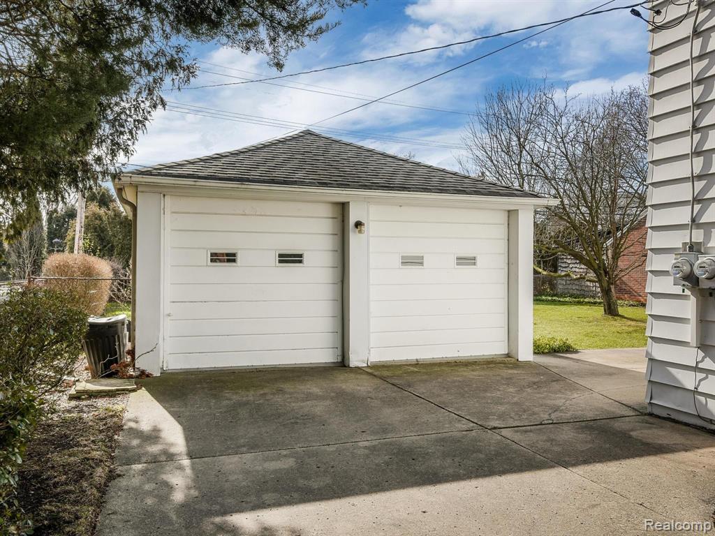 51 Vernier Road Grosse Pointe Shores, MI 48236 - Photo 21 of 28