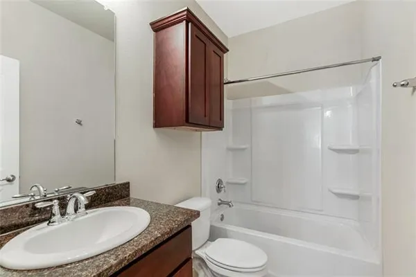 $2,400 | 39455 Legacy Lake Drive, Gonzales, LA 70737