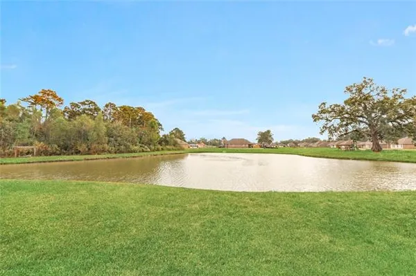 $2,400 | 39455 Legacy Lake Drive, Gonzales, LA 70737