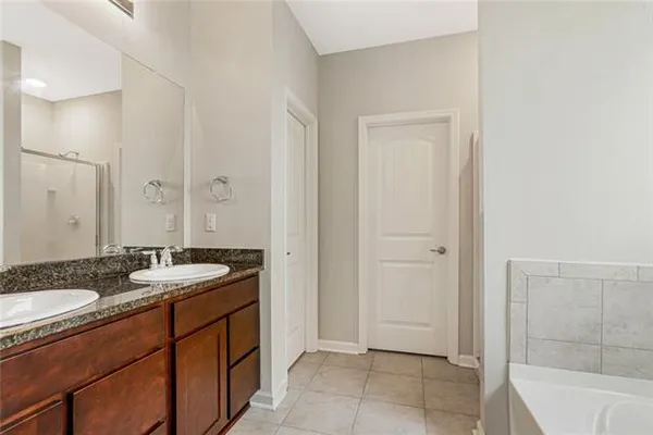 $2,400 | 39455 Legacy Lake Drive, Gonzales, LA 70737