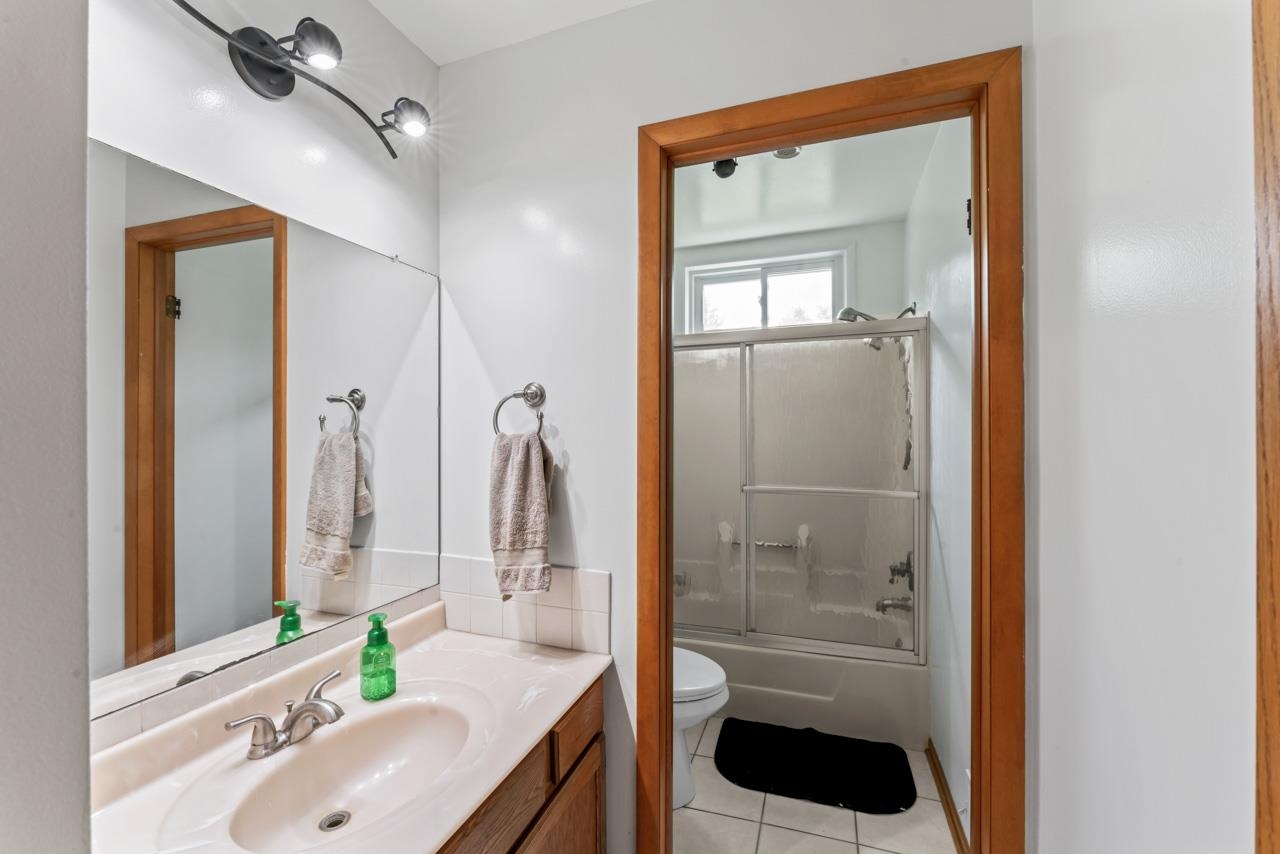 6127 East Potter Road Davison, MI 48423 - Photo 25 of 49 50185510-4a673056-7d75-4e6f-a6fb-80be39dc25bb.JPG
