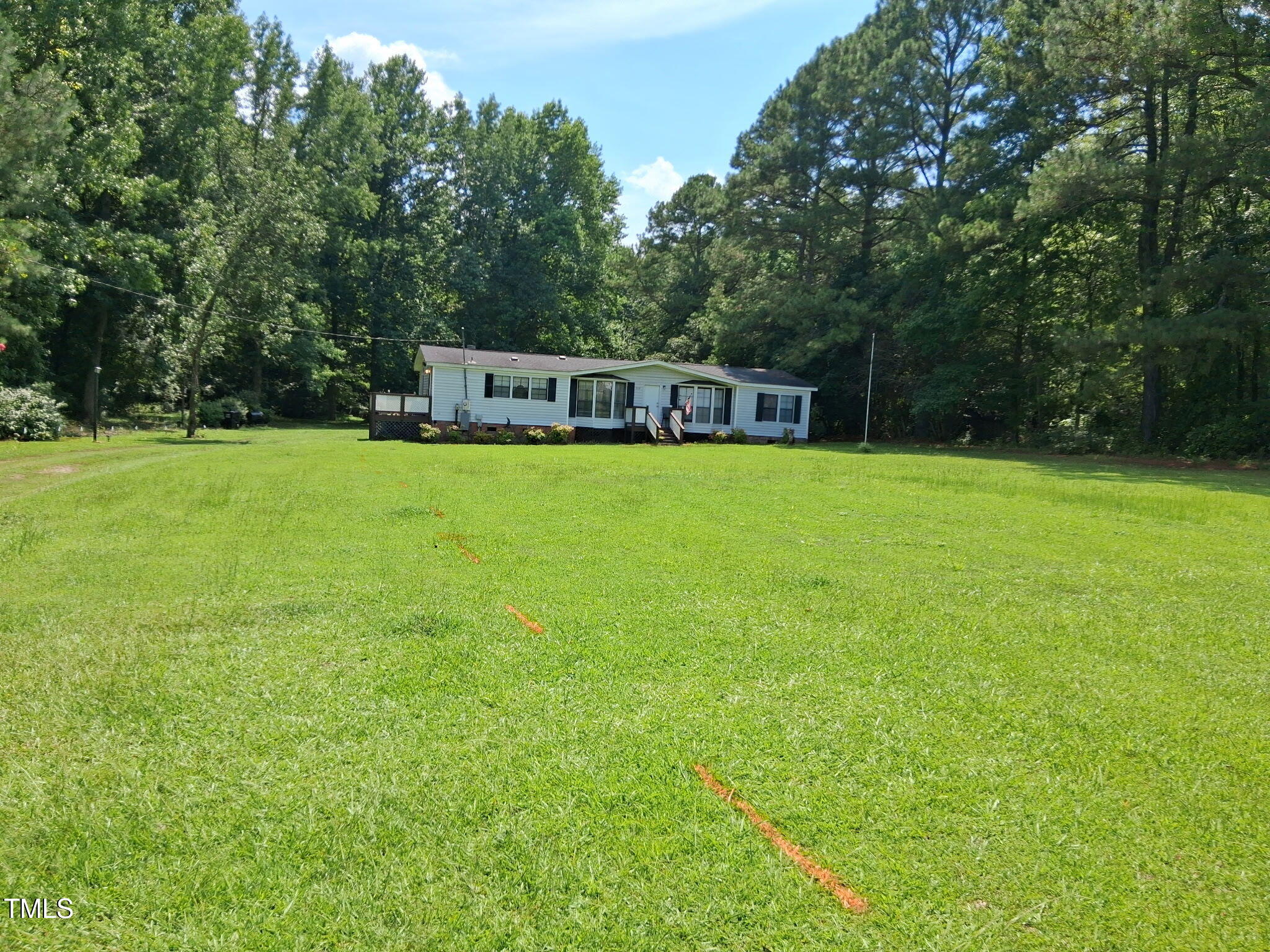 559 Wilson Jones Road Clayton, NC 27520 - Photo 2 of 26 8548219508793122052