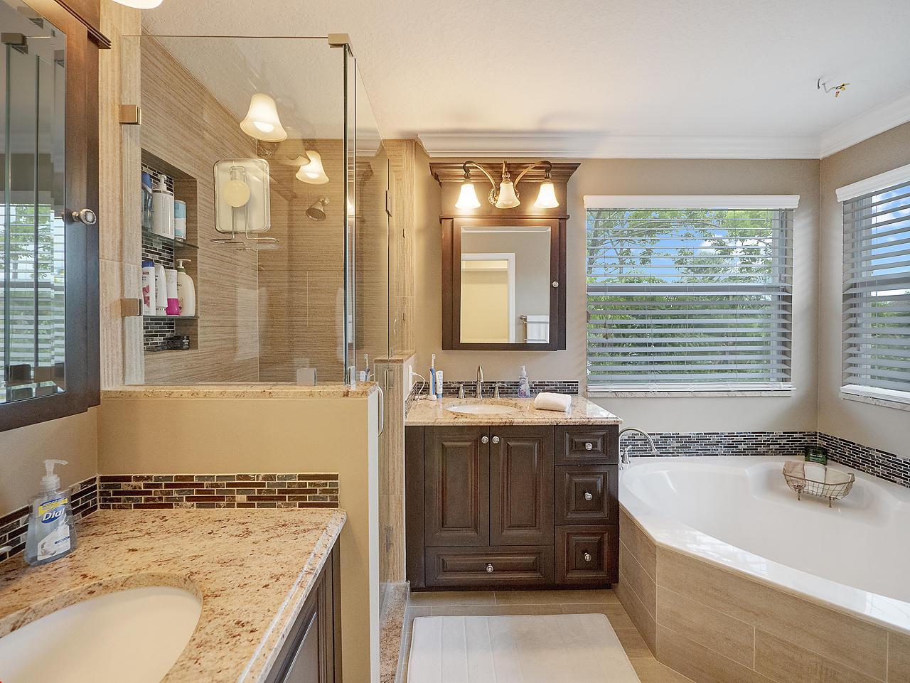 509 Alejandro Lane West Palm Beach, FL 33413 - Photo 8 of 13 008 copy