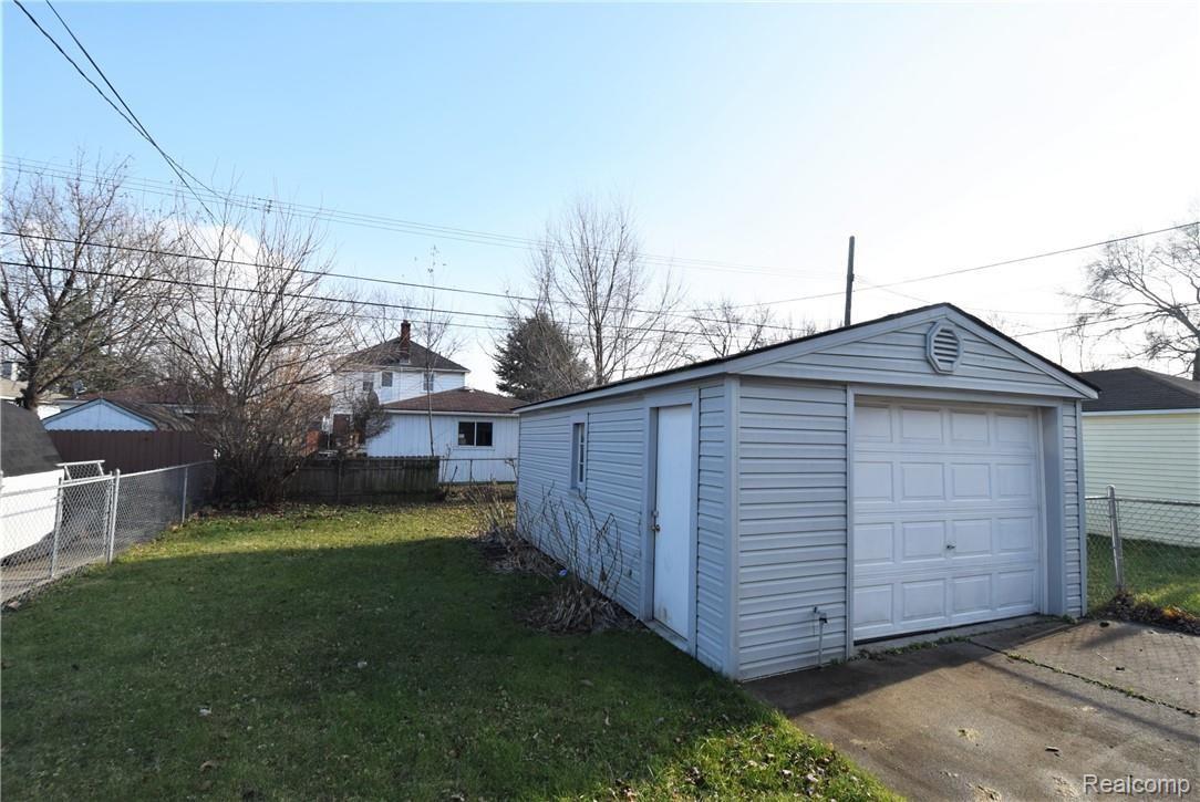 18014 Ruth Street Melvindale, MI 48122 - Photo 21 of 24 All City-required repairs have been completed