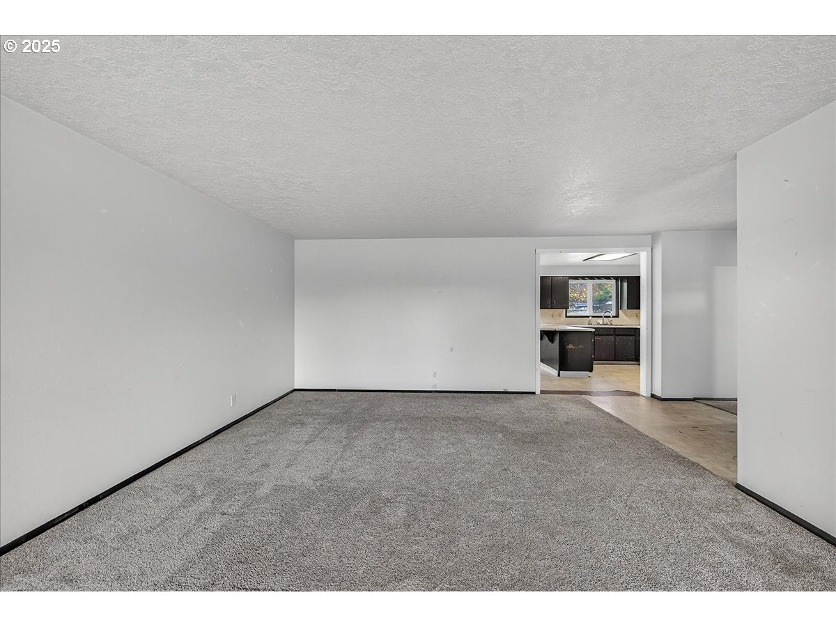 57827 South Bachelor Flat Road Warren, OR 97053 - Photo 19 of 38 a view of an empty room with closet