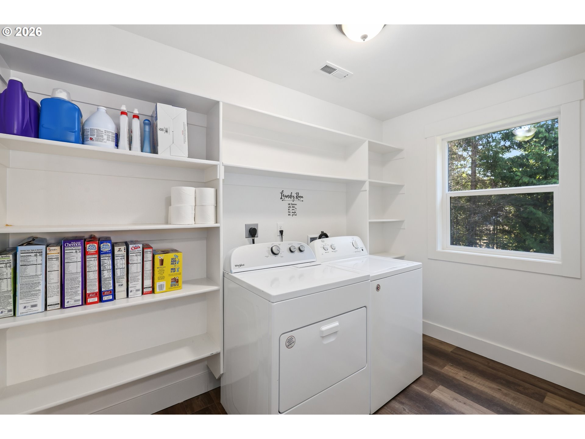 204 St Helens Way Winlock, WA 98596 - Photo 26 of 42 a bathroom with a sink and a window