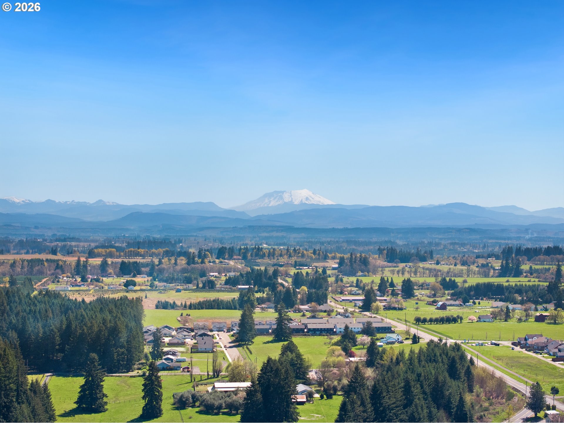 204 St Helens Way Winlock, WA 98596 - Photo 36 of 42 a view of a city with swimming pool