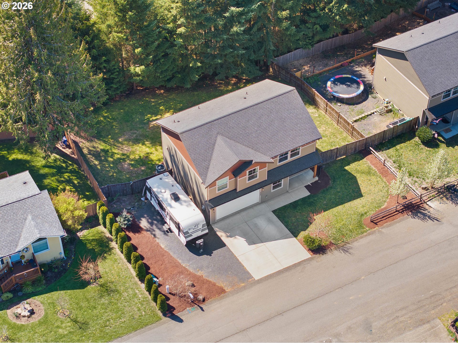 204 St Helens Way Winlock, WA 98596 - Photo 40 of 42 an aerial view of a house and a yard