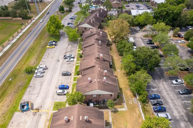 $1,950 | 5060 Downing Street, Unit 6, Orlando, FL 32839