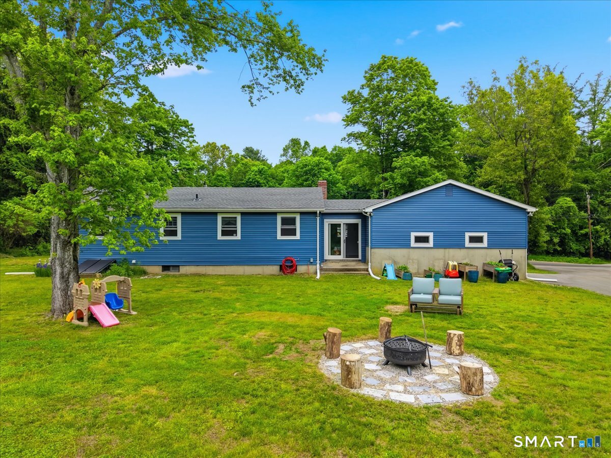 35 Music Vale Road Salem, CT 06420 - Photo 3 of 35