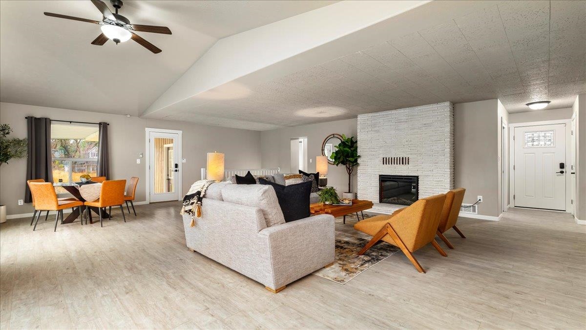 4511 West Thorpe Road Spokane, WA 99224 - Photo 4 of 28