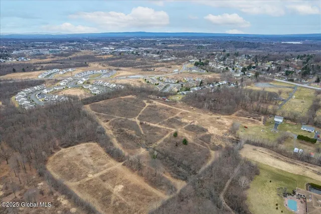 $949,999 | 30 Landor Lane, Cohoes, NY 12047