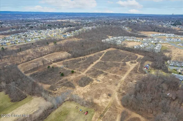 $949,999 | 30 Landor Lane, Cohoes, NY 12047