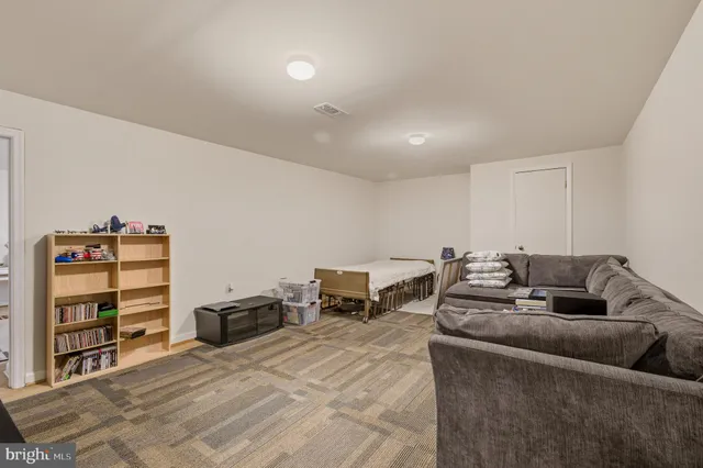 $675,000 | 1609 Winding Waye Lane, Silver Spring, MD 20902