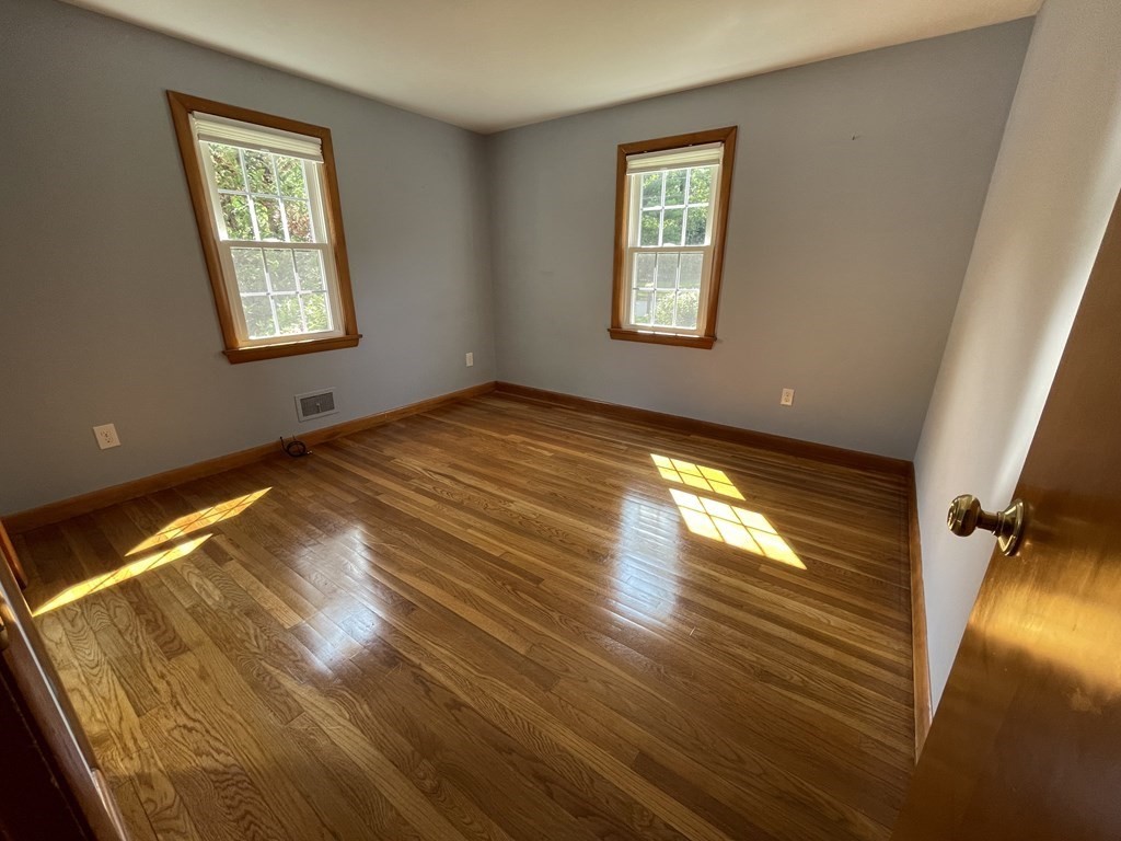 61 Norgate Road Attleboro, MA 02703 - Photo 17 of 42 Gallery Image 17