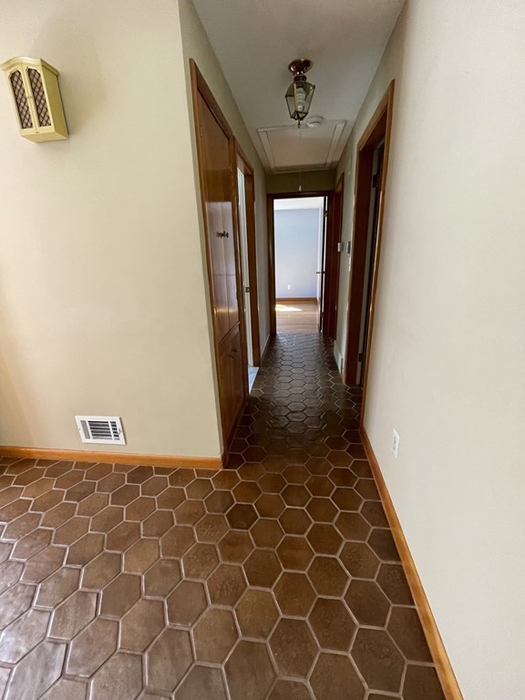61 Norgate Road Attleboro, MA 02703 - Photo 21 of 42 Gallery Image 21