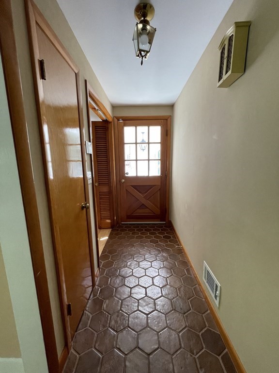 61 Norgate Road Attleboro, MA 02703 - Photo 22 of 42 Gallery Image 22