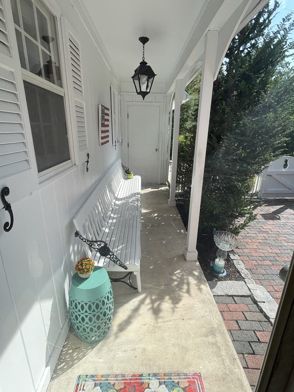 61 Norgate Road Attleboro, MA 02703 - Photo 6 of 42 Gallery Image 6