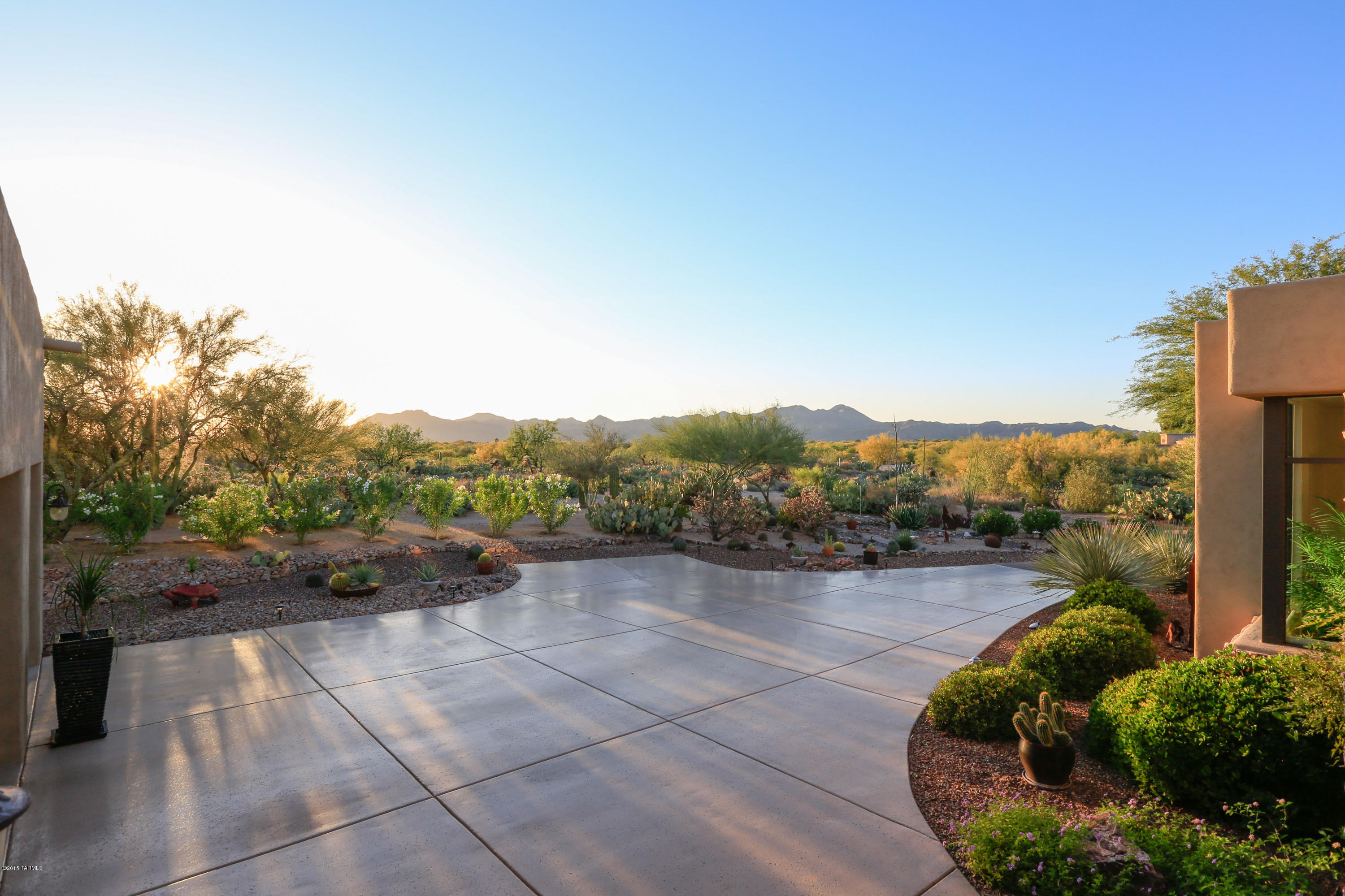 12381 North Reflection Ridge Drive Tucson, AZ 85755 - Photo 37 of 41