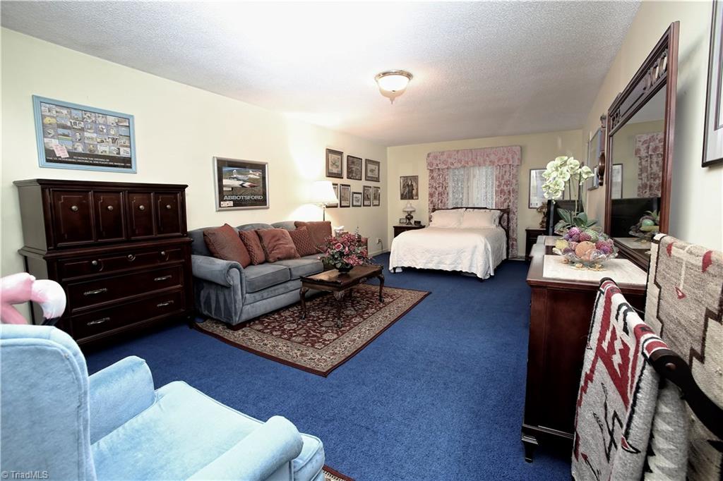 701 Ragsdale Road Jamestown, NC 27282 - Photo 16 of 25 Gallery Image 16