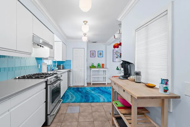 $599,000 | 321 North Lakeside Drive, Lake Worth Beach, FL 33460