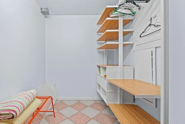 $599,000 | 321 North Lakeside Drive, Lake Worth Beach, FL 33460