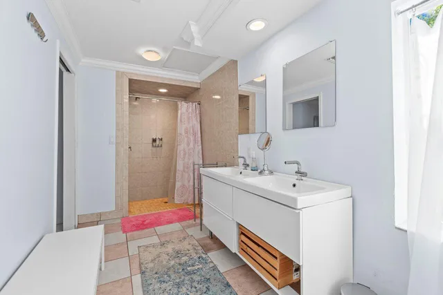 $599,000 | 321 North Lakeside Drive, Lake Worth Beach, FL 33460