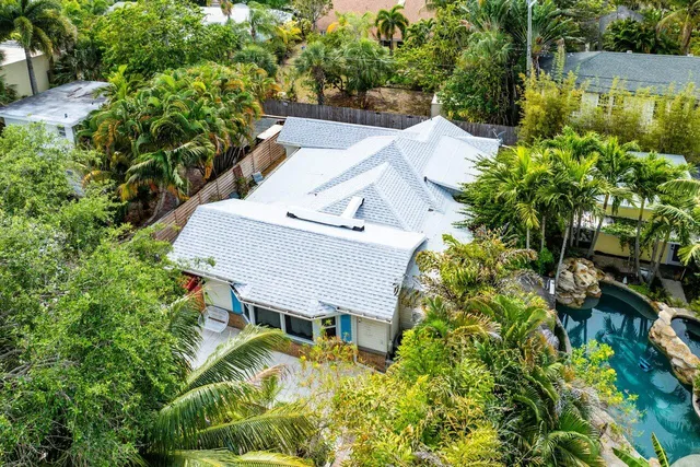 $599,000 | 321 North Lakeside Drive, Lake Worth Beach, FL 33460