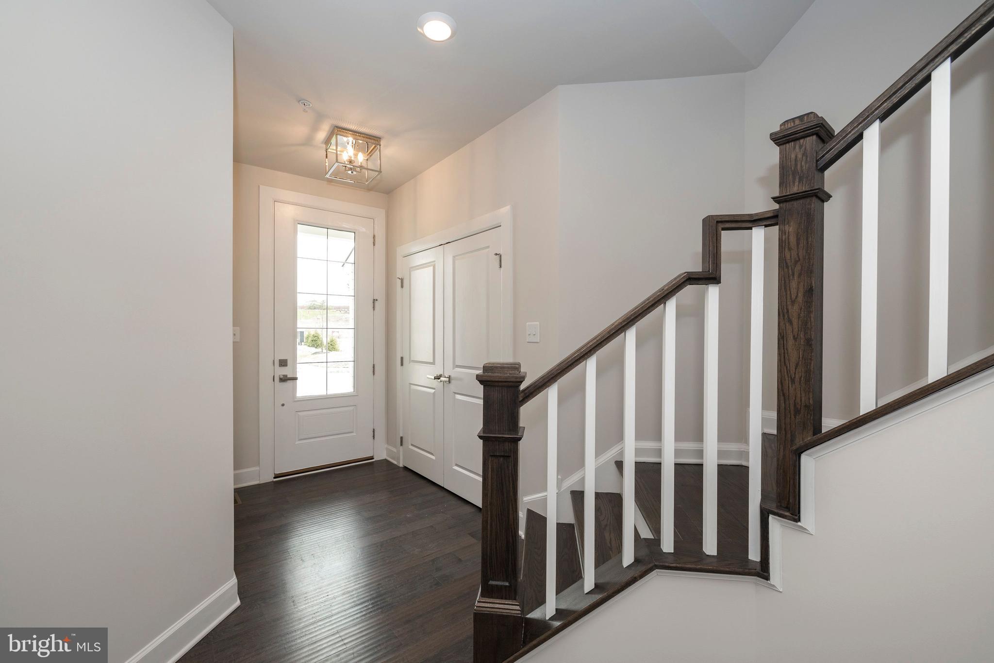 320 Piper Lane Exton, PA 19341 - Photo 2 of 15 FOYER