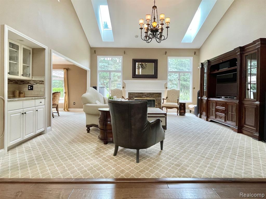 883 Snowmass Drive Rochester Hills, MI 48309 - Photo 6 of 44