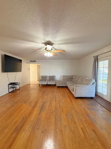 $365,000 | 4045 East Bellaire Way, Fresno, CA 93726