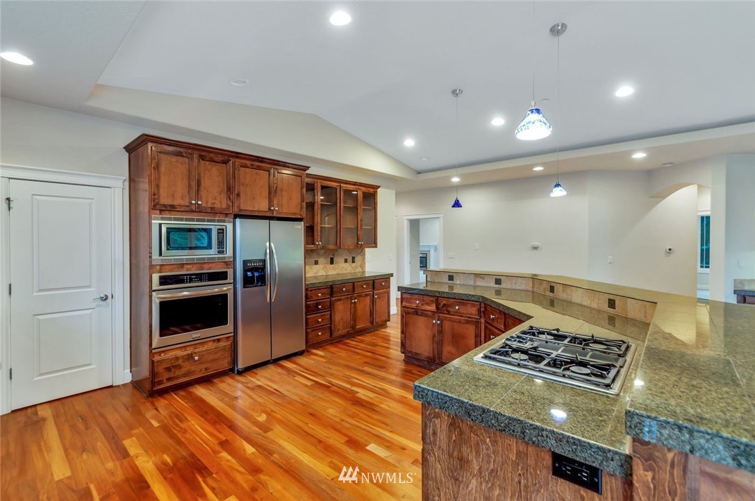 714 Northwest 24th Avenue Camas, WA 98607 - Photo 9 of 27 Gallery Image 9