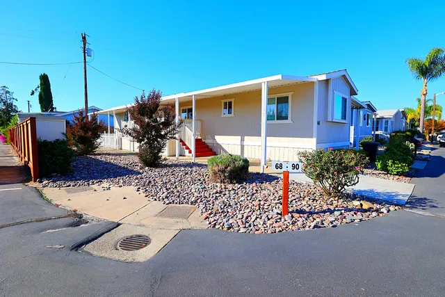a view of outdoor space yard and patio