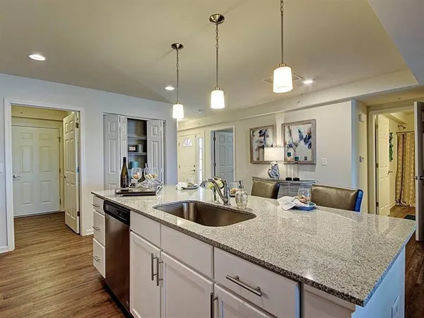 $2,720 | 4215 Pond Willow Road, Naperville, IL 60564